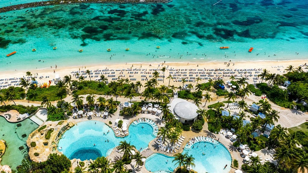 Las Bahamas, el destino caribeño líder para las generaciones Z y Alfa